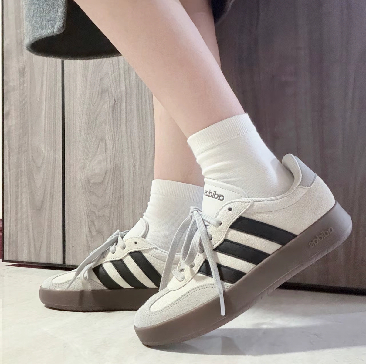 本週限時接單!! Adidas BARREDA 燕麥灰 灰白色 麂皮 焦糖底 復古 德訓鞋 版鞋 JQ4234/預購