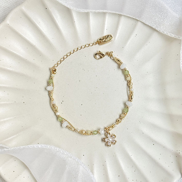 B02 / 生日花 • 參月貳 • 鼠耳草 – 月光橄欖石 – 手鍊