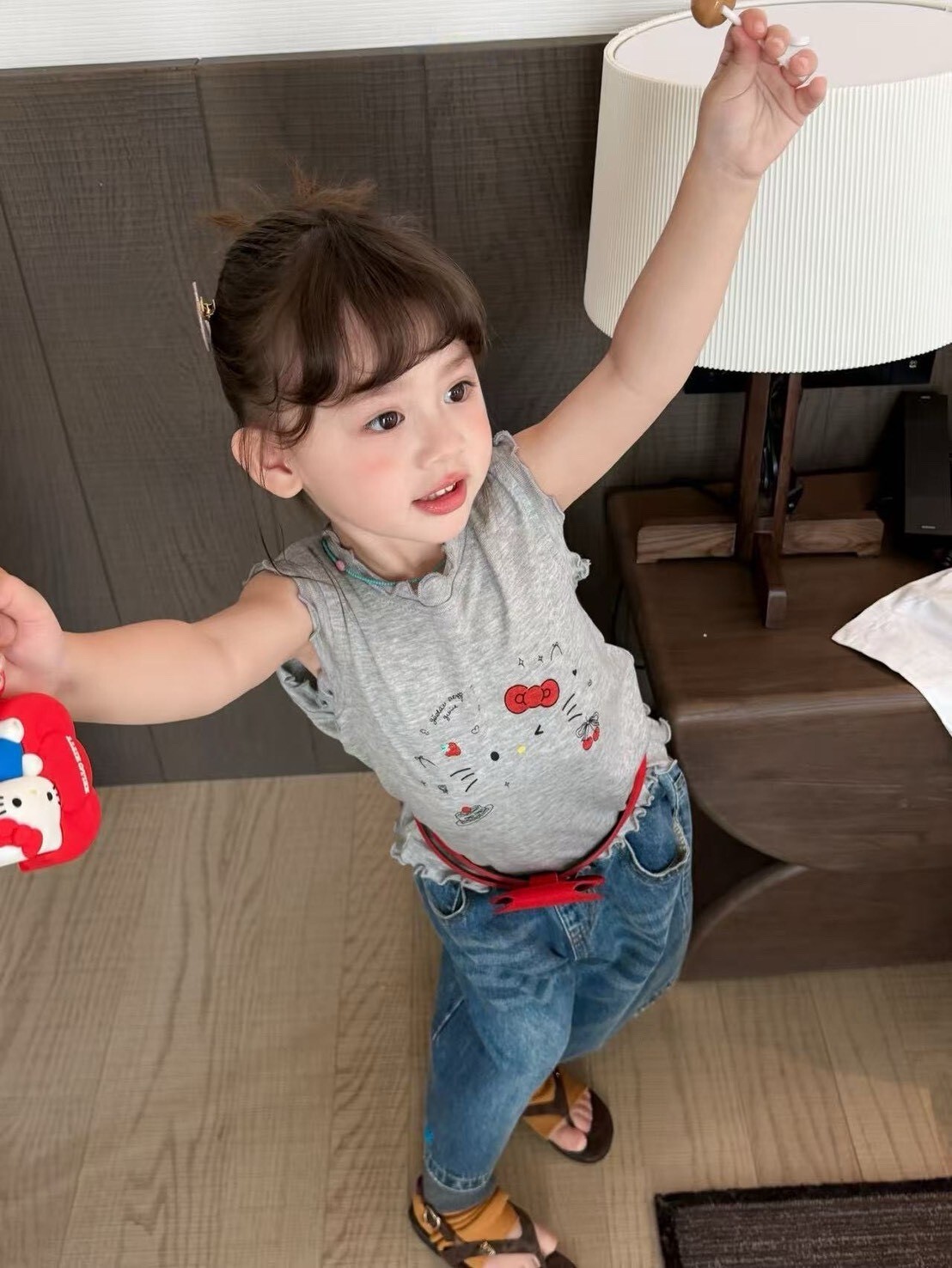 kitty也愛木耳邊背心