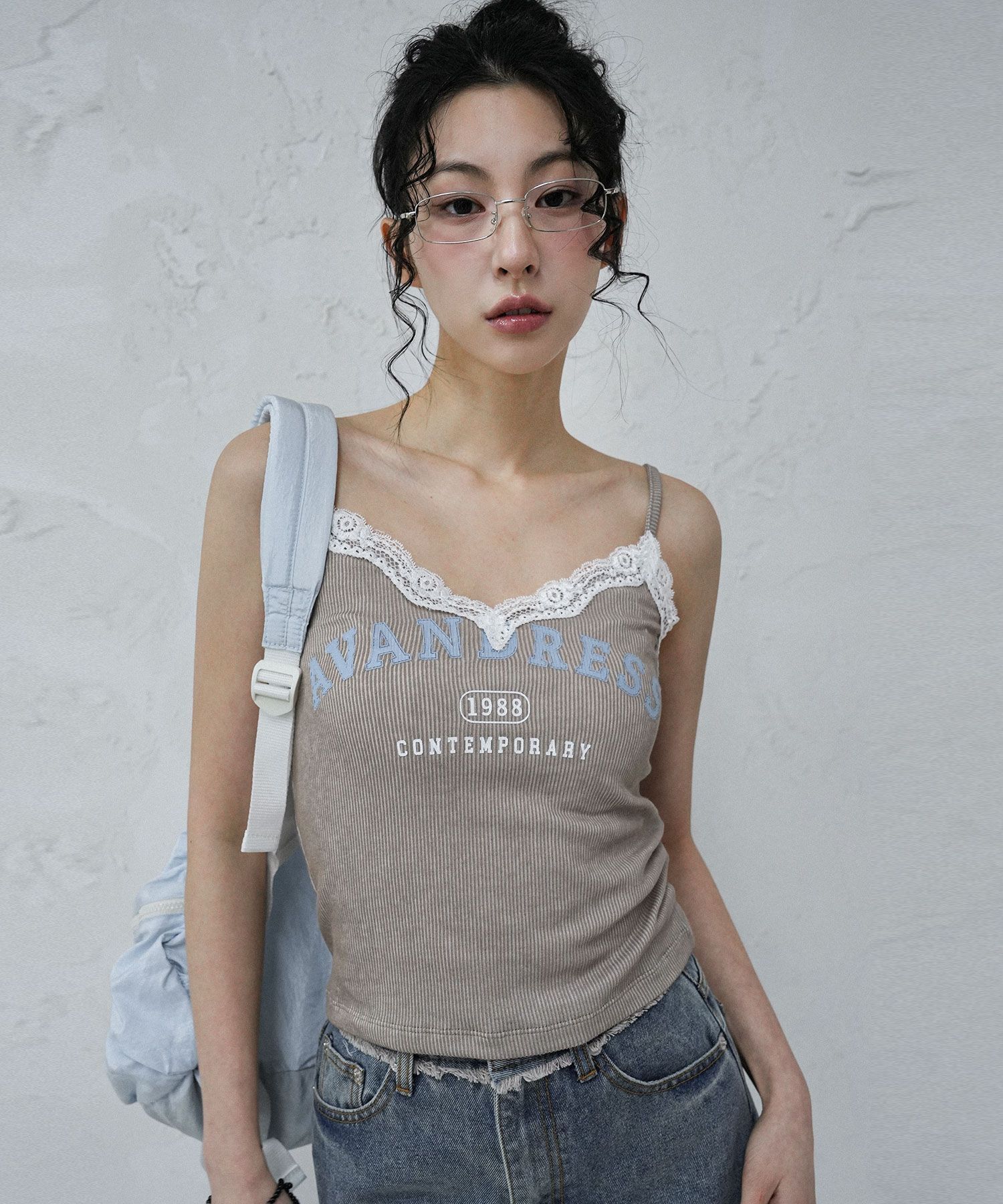 AVANDRESS 復古蕾絲無袖上衣 AD42TS22KHBE