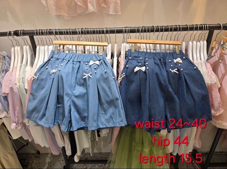 C26 腰24-40 HIP44 長15.5 $289 (一口價)