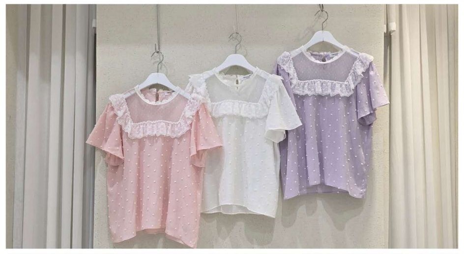 C28 胸42 長23 $409 (一口價)