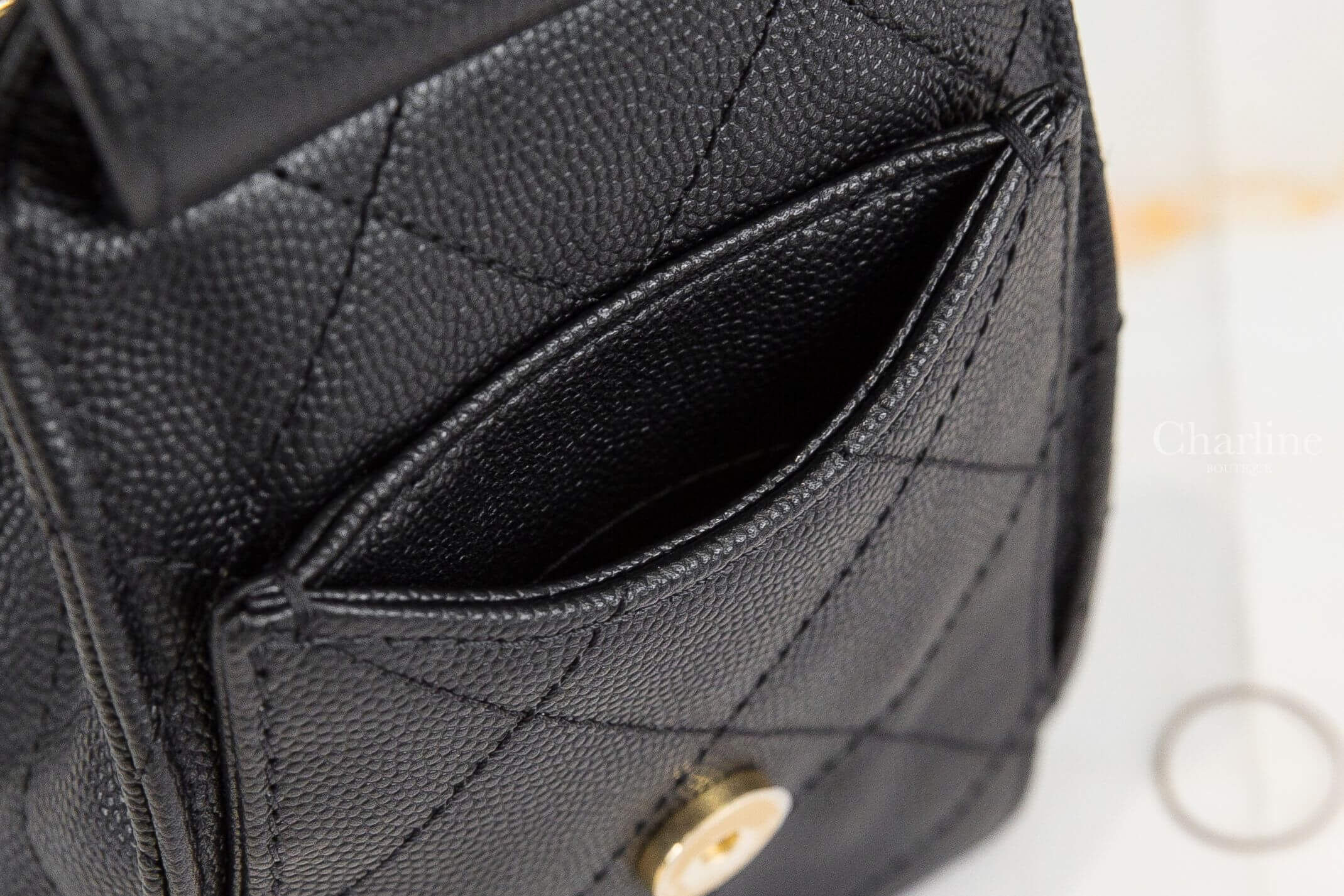 Chanel Chanel 25 Mini Handbag 黑色金CC金鏈荔枝牛皮菱格紋側邊口袋迷你束口手提肩背包-Charline Boutique 精品代購