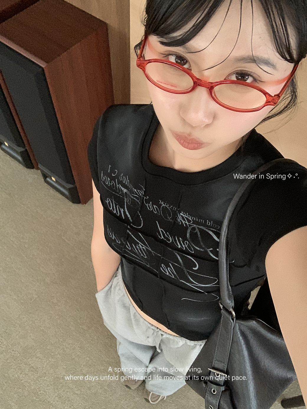 街頭女孩噴砂短TEE-3色