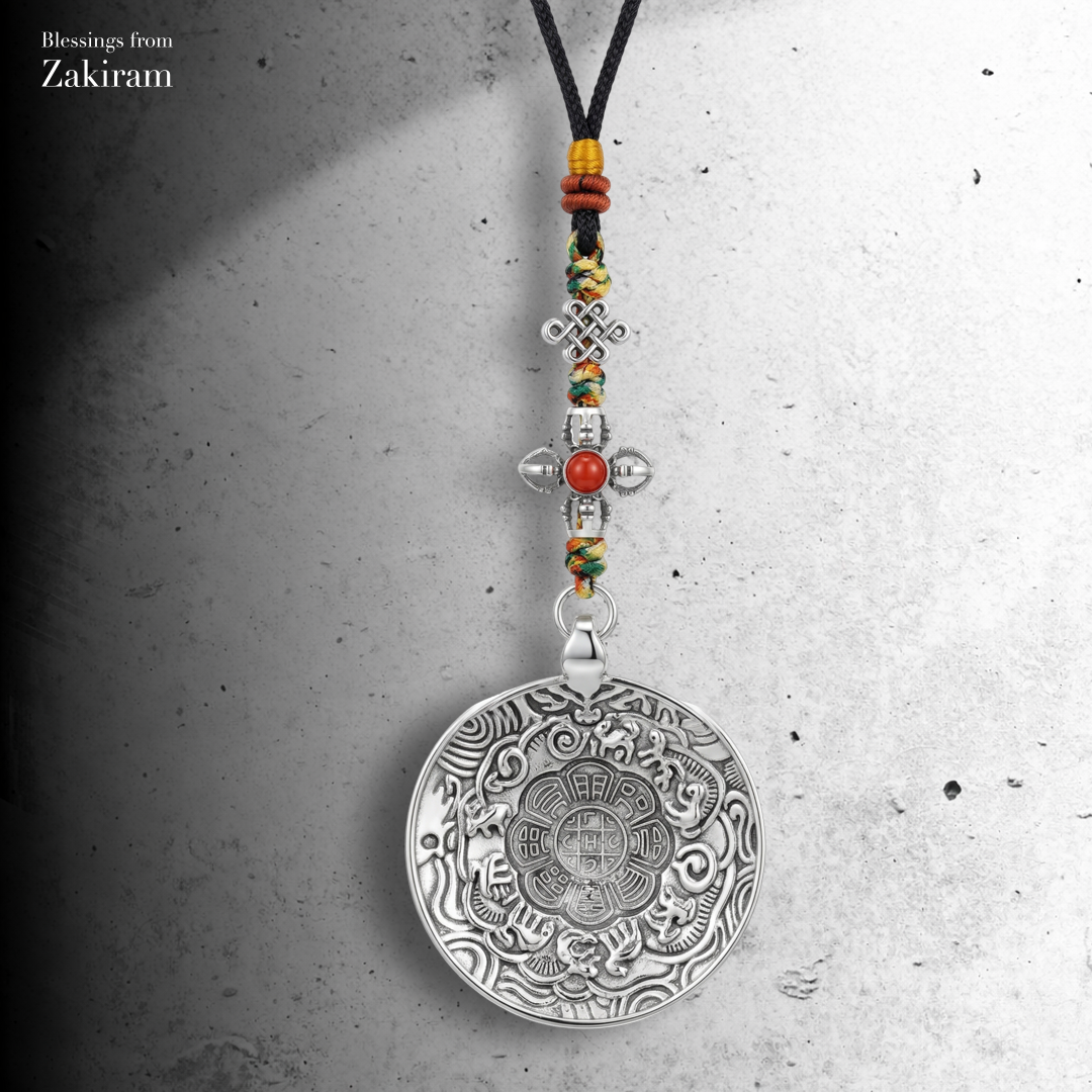 九宮八卦 八吉祥 十字金剛杵車掛（銀）