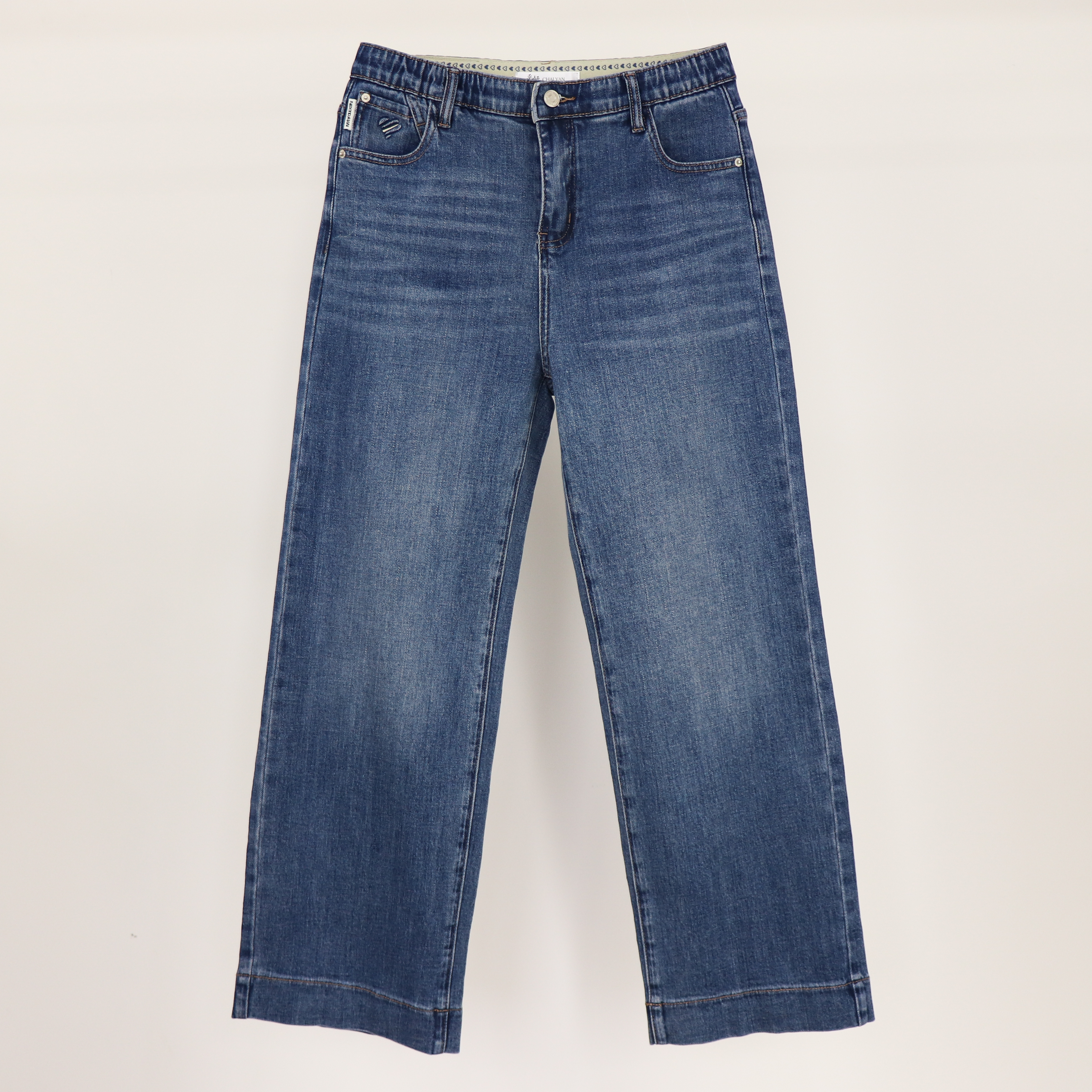 皮標鈕釦直筒牛仔褲