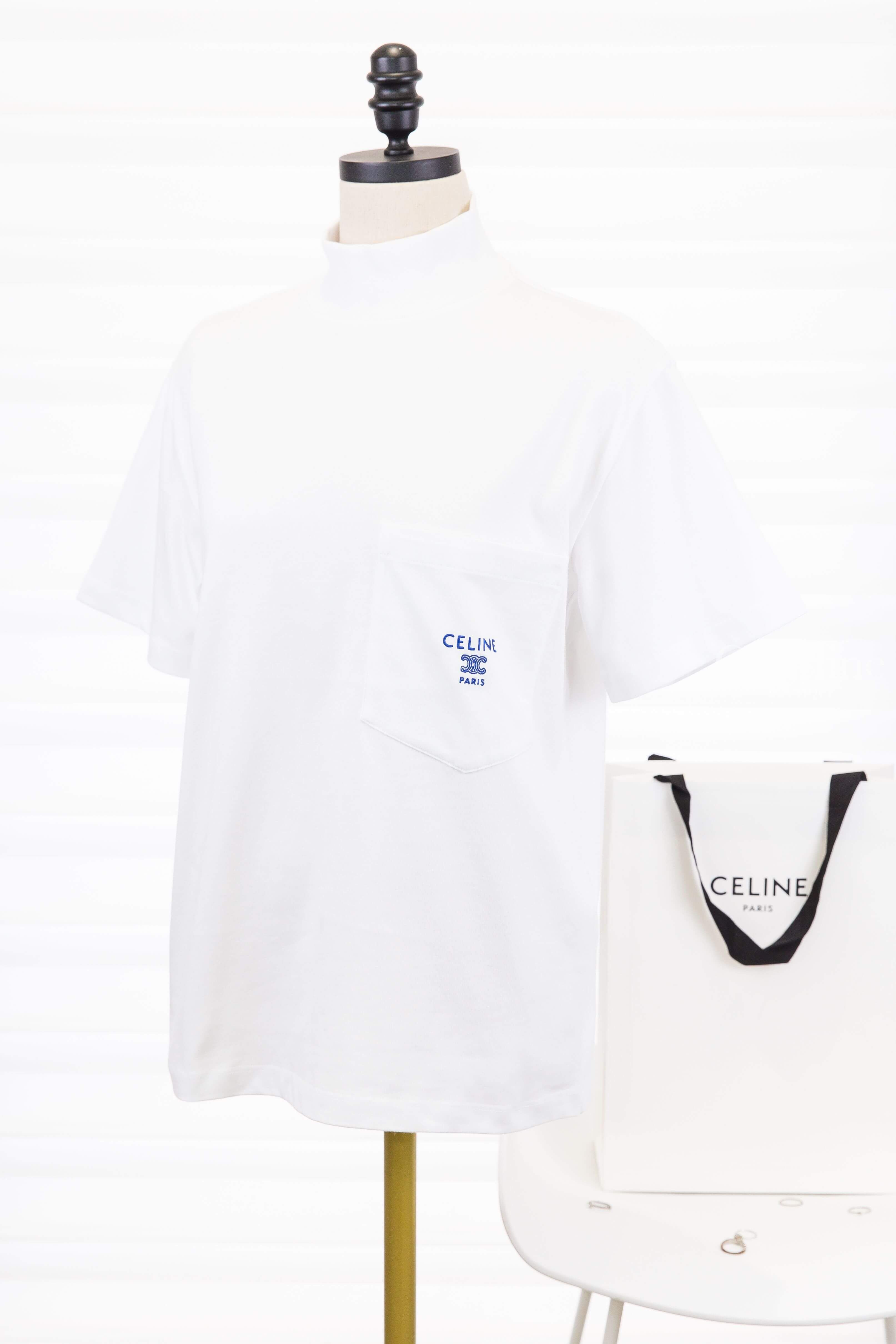 Celine Mock Neck T-shirt In Cotton Jersey 白色刺繡丹寧藍字凱旋門口袋高領短袖棉T-Charline Boutique 精品代購