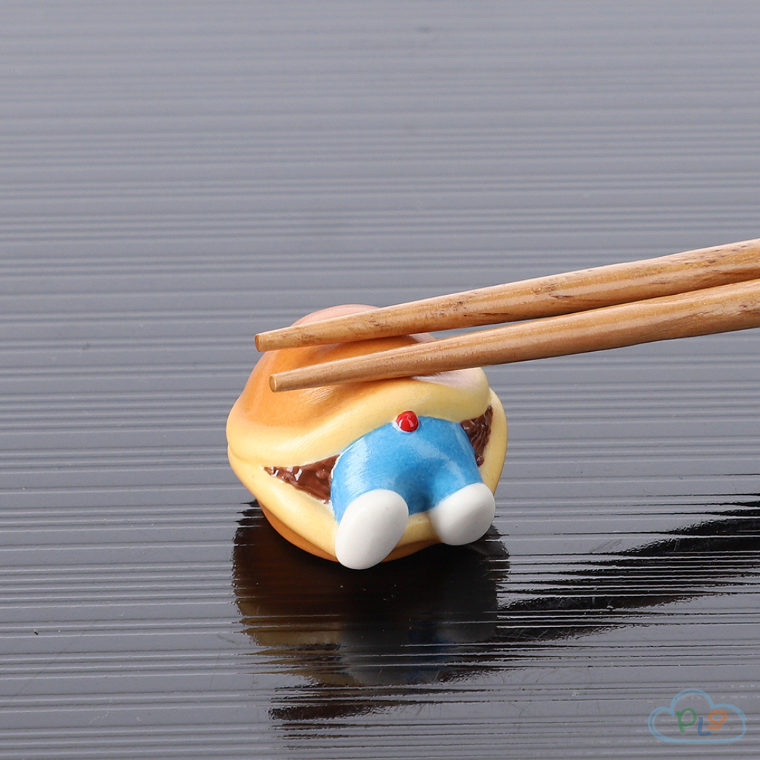 現貨 陶瓷筷子架銅鑼燒屁股 多啦A夢 未來百貨限定 #40171-1