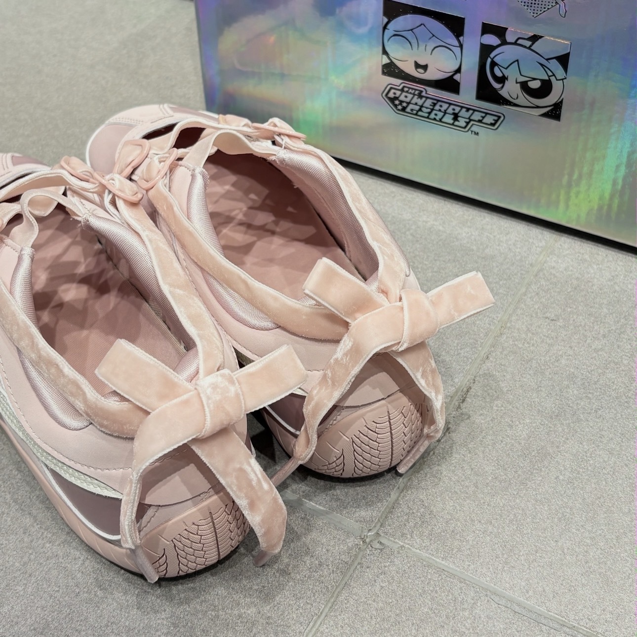 PUMA SPEEDCAT GO x POWERPUFF GIRLS 粉色緞帶 瑪莉珍 愛心扣 女鞋 飛天小女警 408102-01