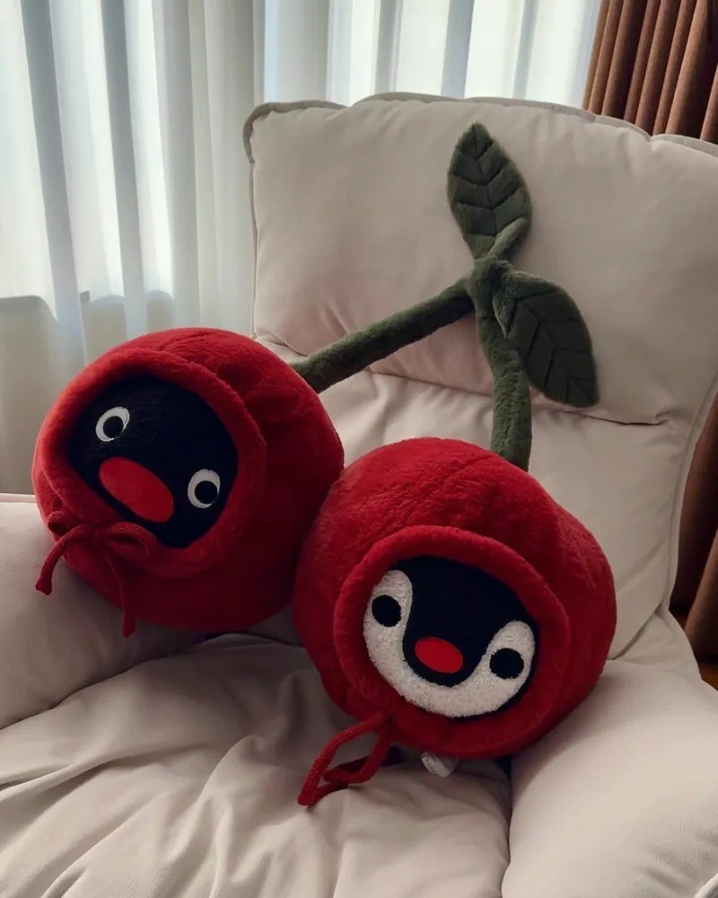PINGU 企鵝家族 櫻桃 毛絨抱枕
