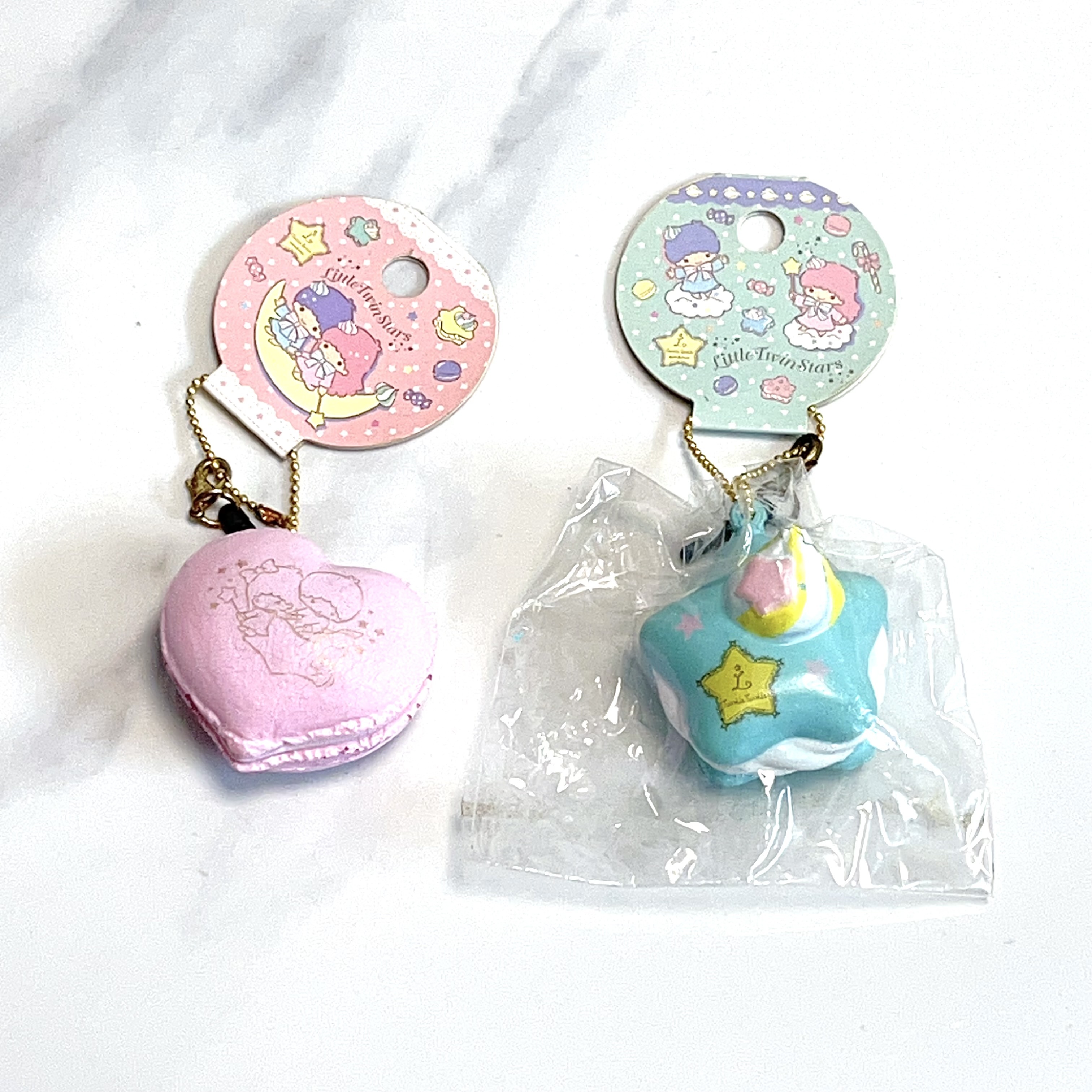 Vintage Little Twins Stars macarons set