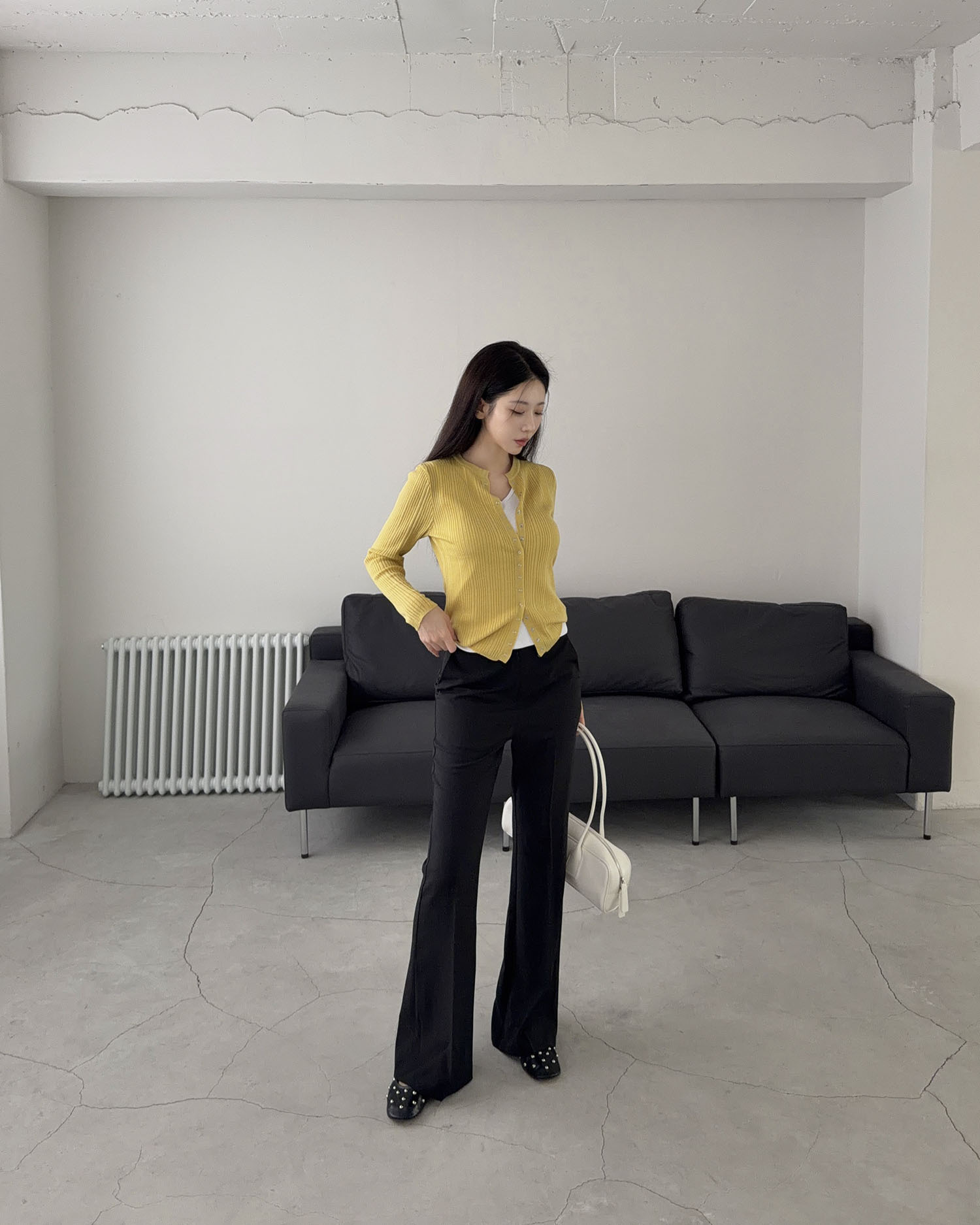 B4021 夏季微喇叭修身西褲 / 黑