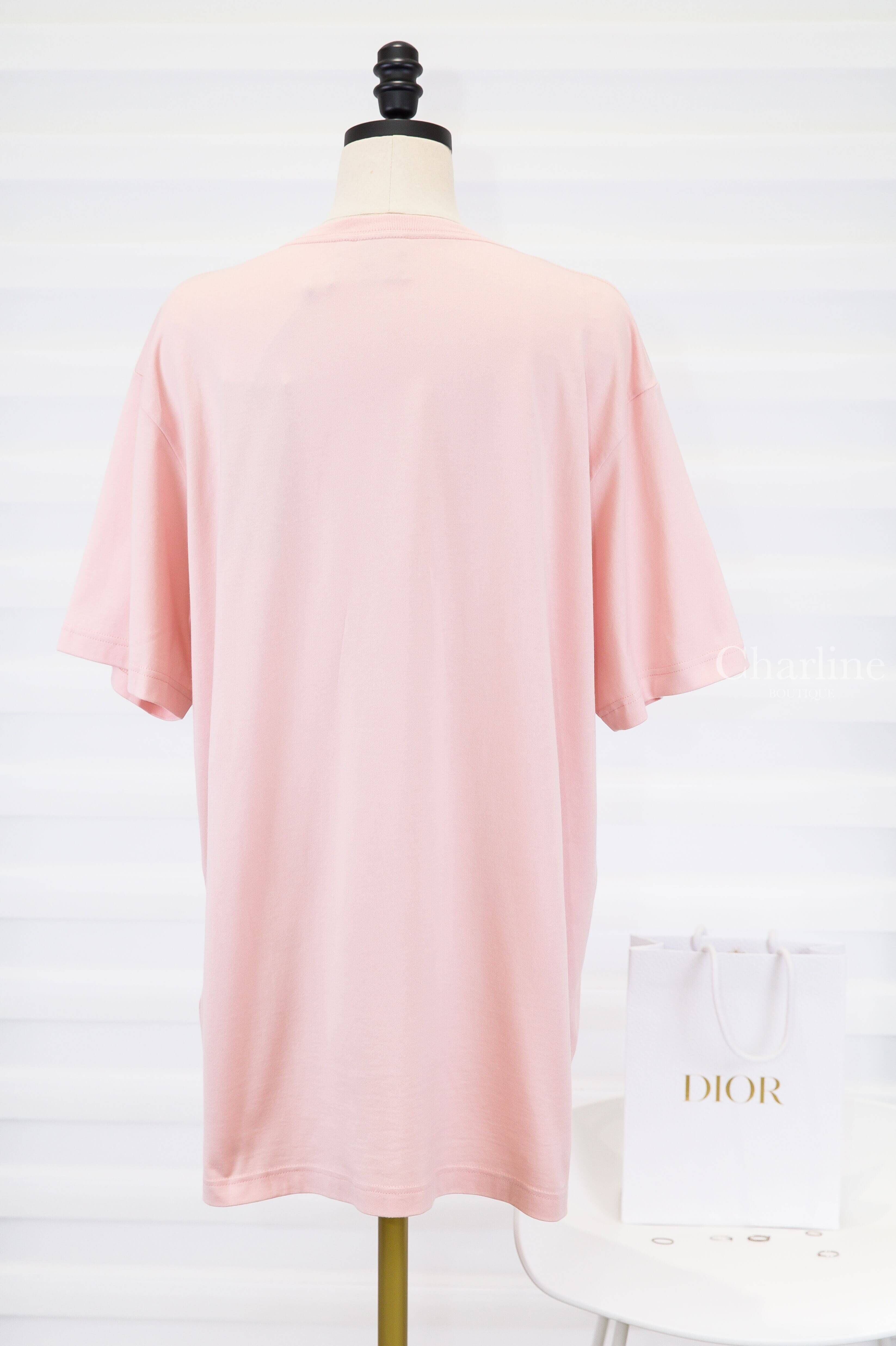 Dior T-shirt With Dior Embroidery, Relaxed Fit 淺粉色刺繡白字棉質短袖上衣-Charline Boutique 精品代購