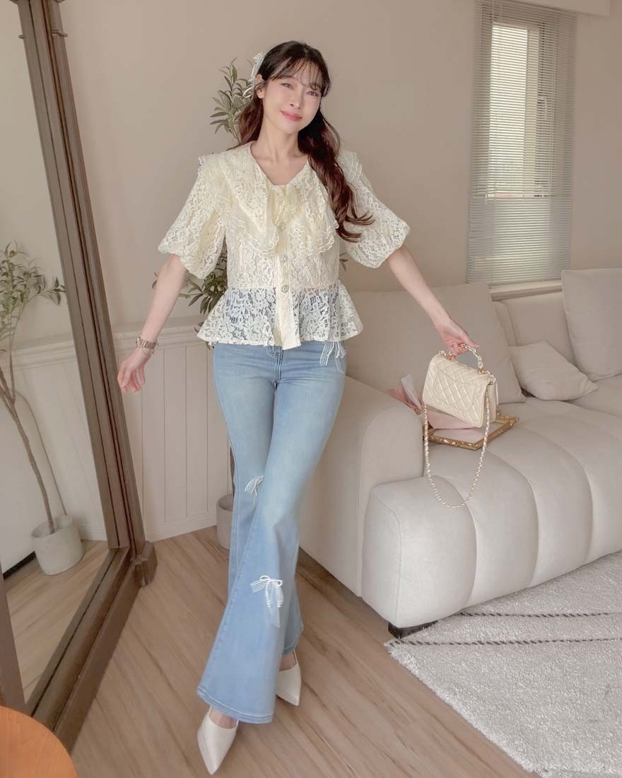LINA LINA浪漫偏愛蕾絲網紗翻領鑽石釦上衣-溫柔杏