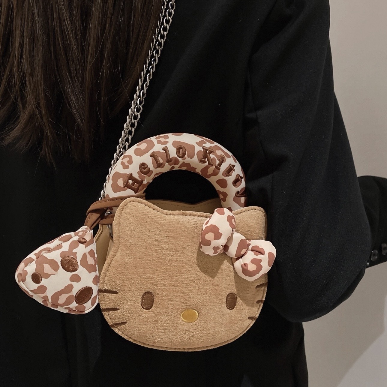 SANRIO HELLO KITTY 豹紋大臉 斜背包 手提 夾心餅乾 三麗鷗