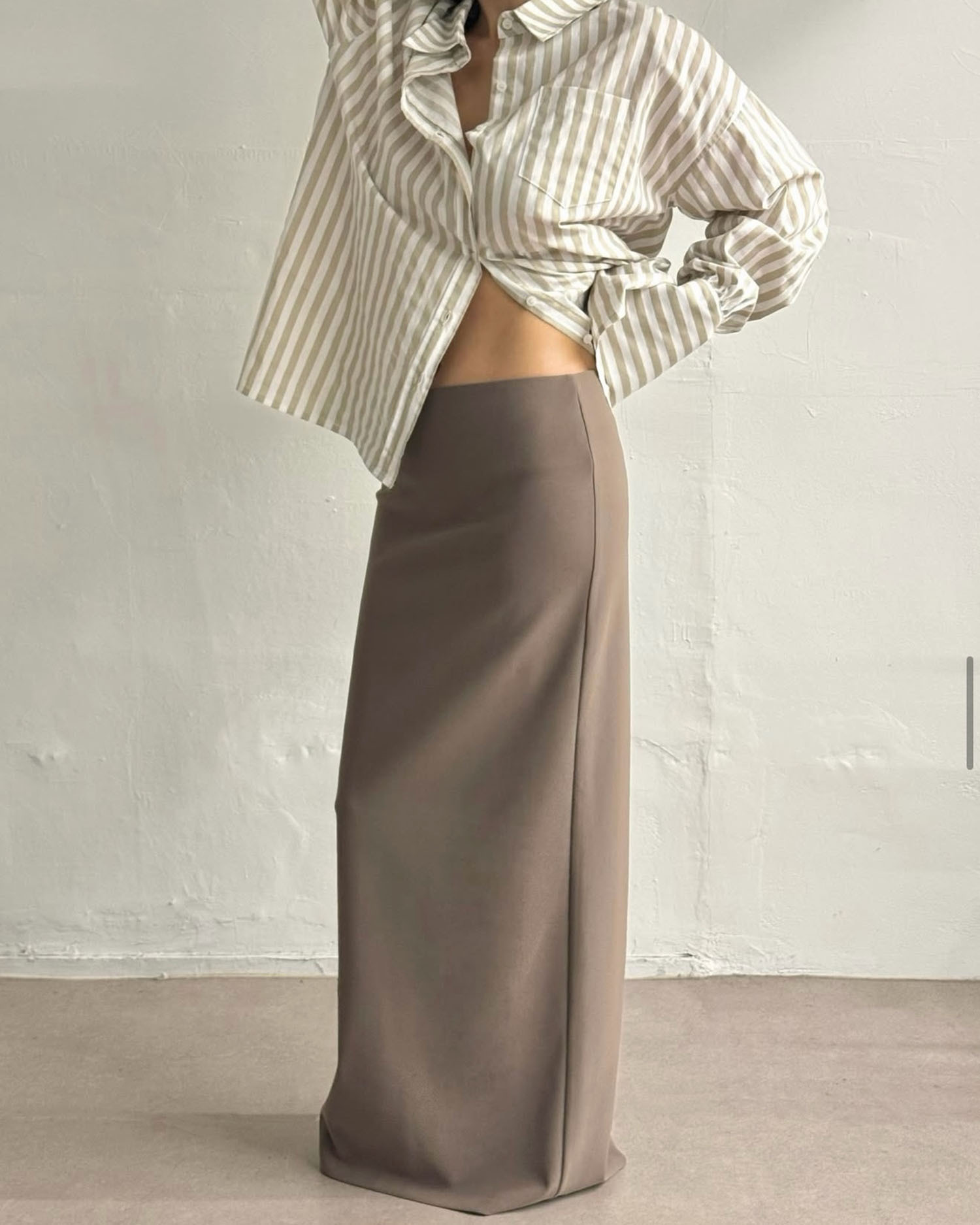 B4020 長腿半身西裙 / 卡