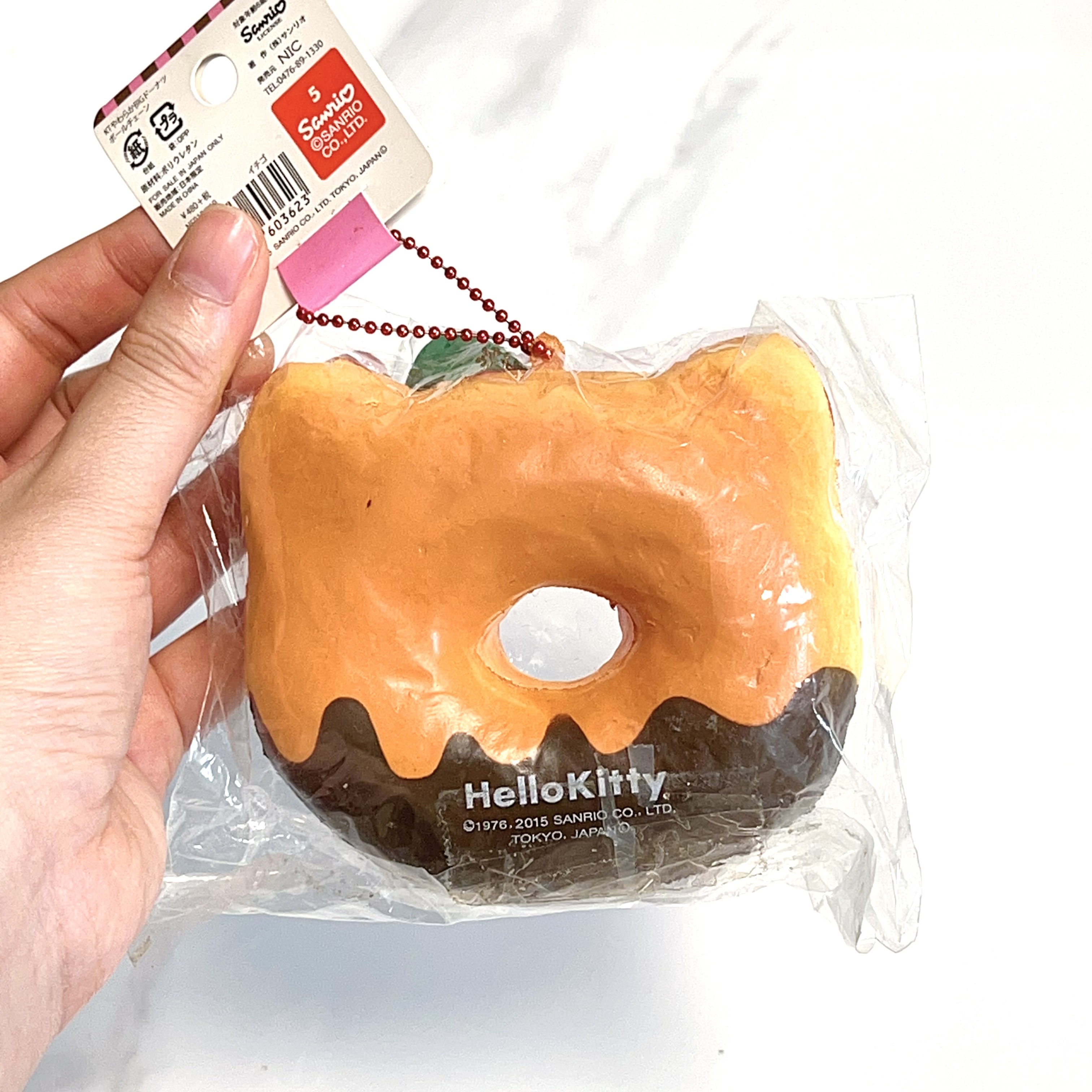 Super rare Hello Kitty strawberry donut squishy