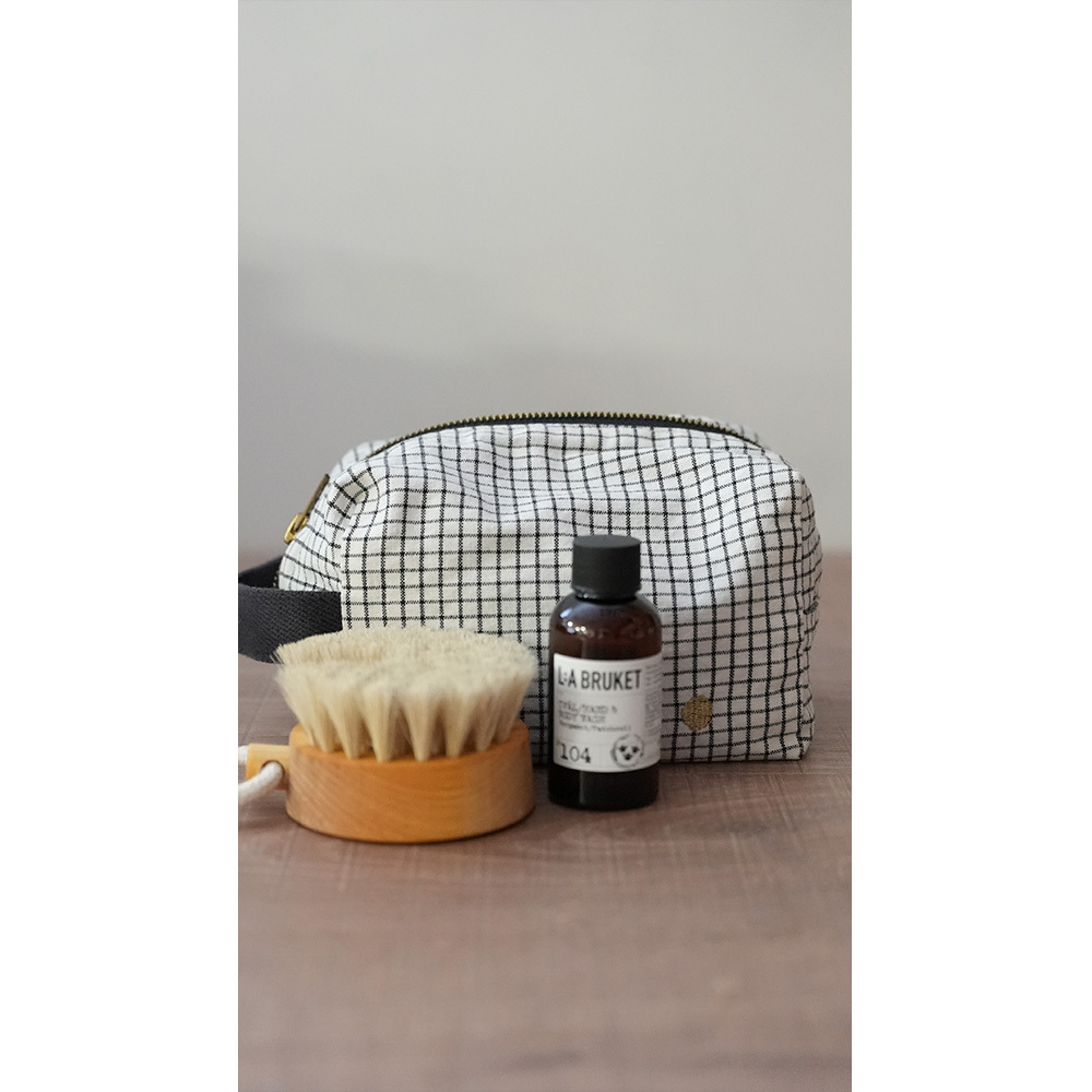 瑞典iris hantverk 掌心圓形馬毛沐浴刷