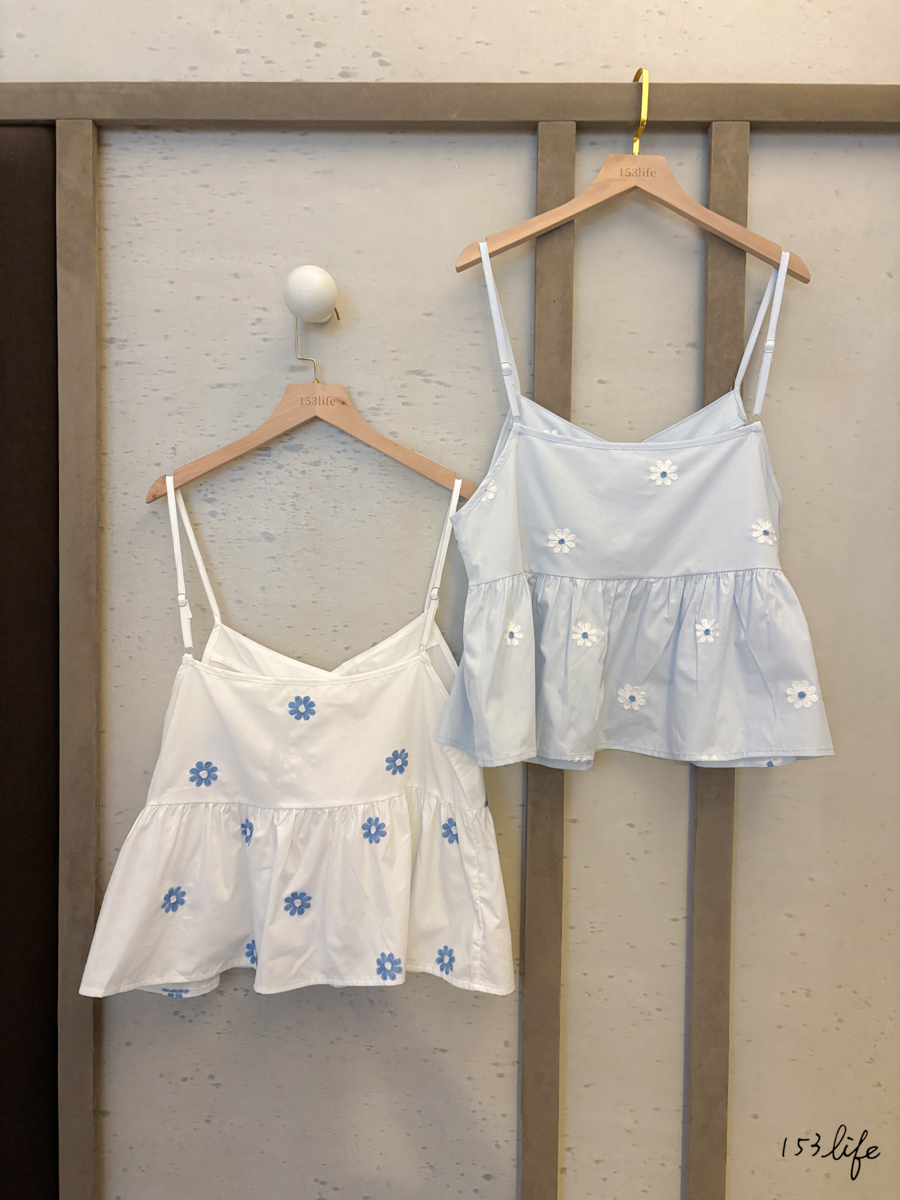 A13藍天刺繡小花雙面穿背心(2色)