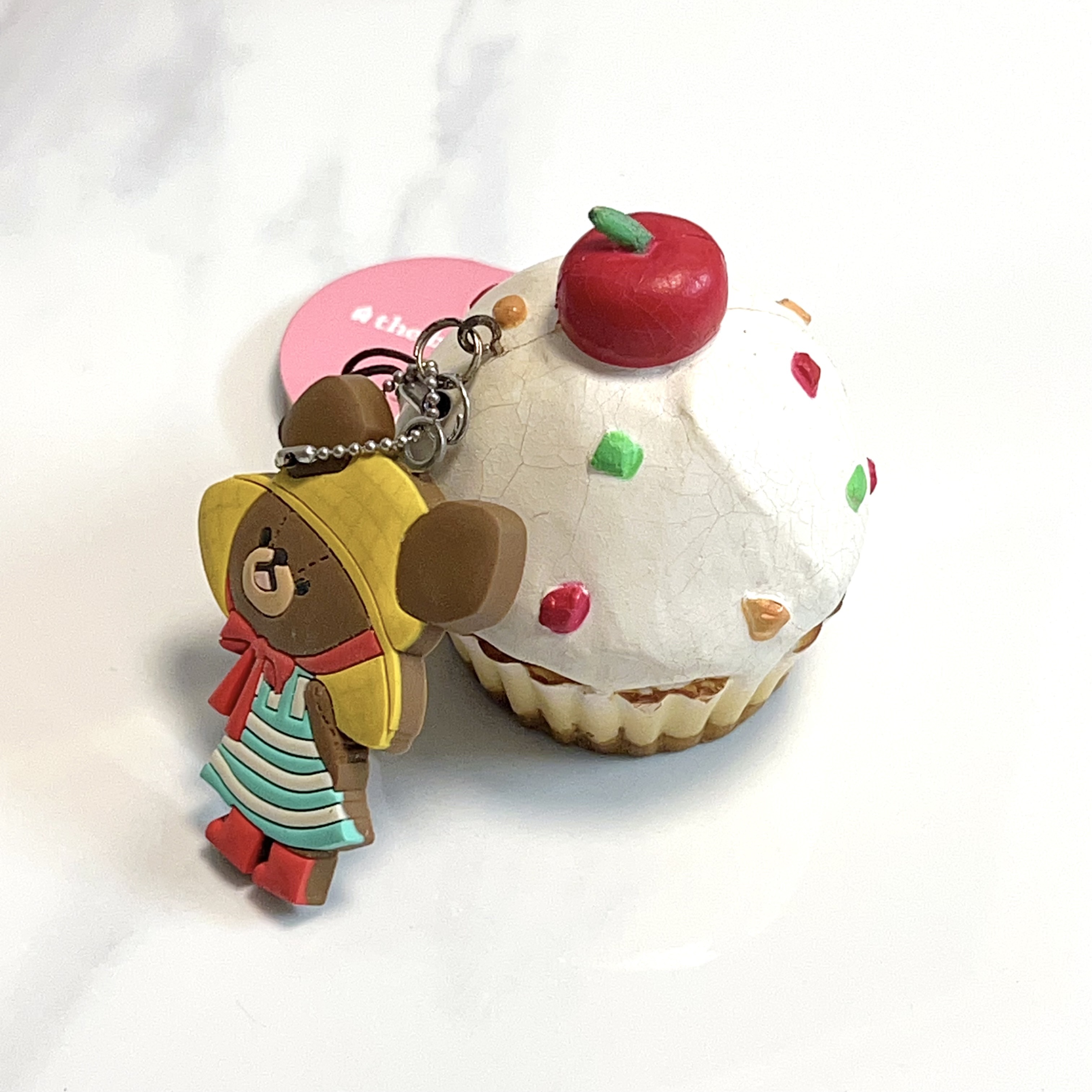 Super rare Bear School cupcake squishy (no op)