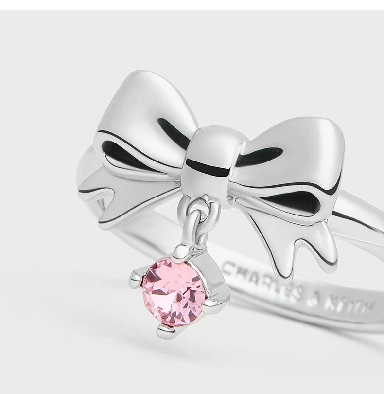 2026最新款 CHARLES & KEITH 小CK 蝴蝶結水鑽 吊墜戒指