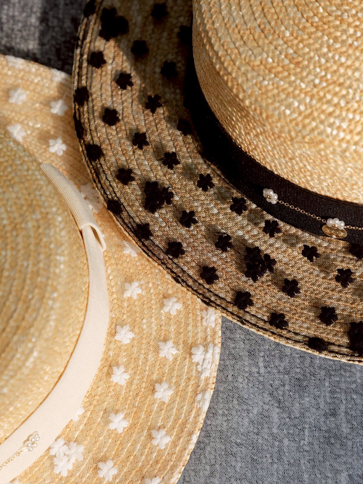 露可可住哪裏。MUCHAT手作珍珠蕾絲花平頂草帽 (黑)