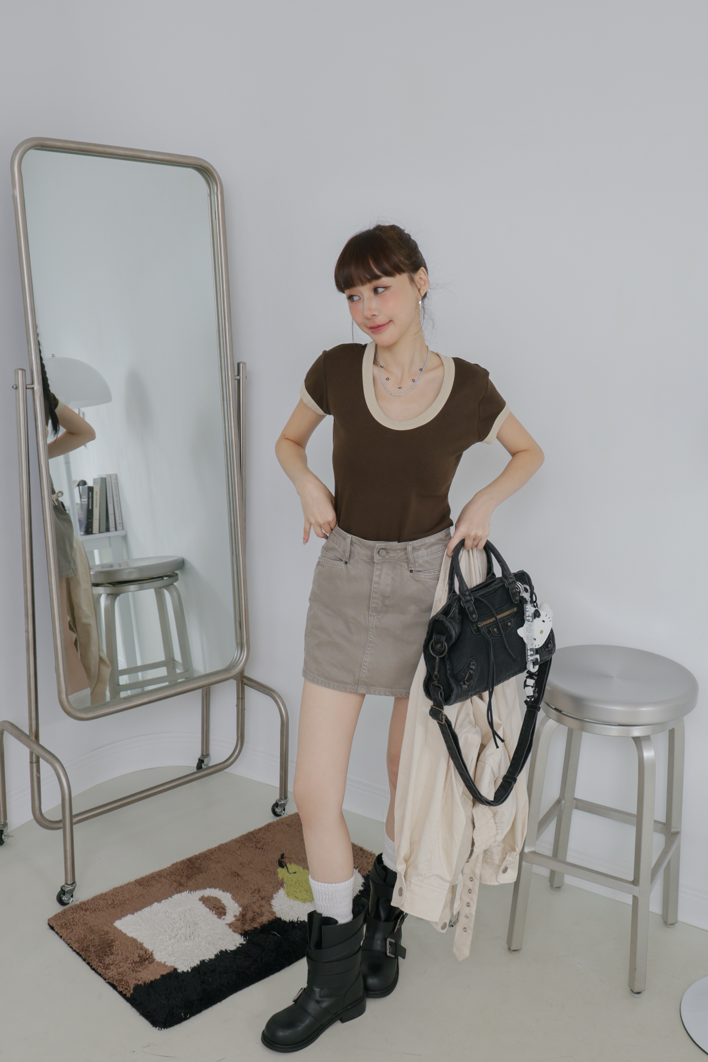 滾邊撞色U領短T P34