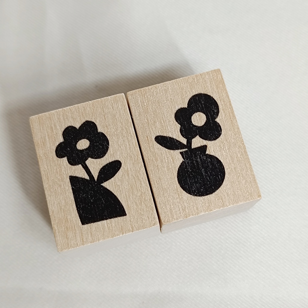 A Kind of cafe什物．晴朗花花實木印章 共2款