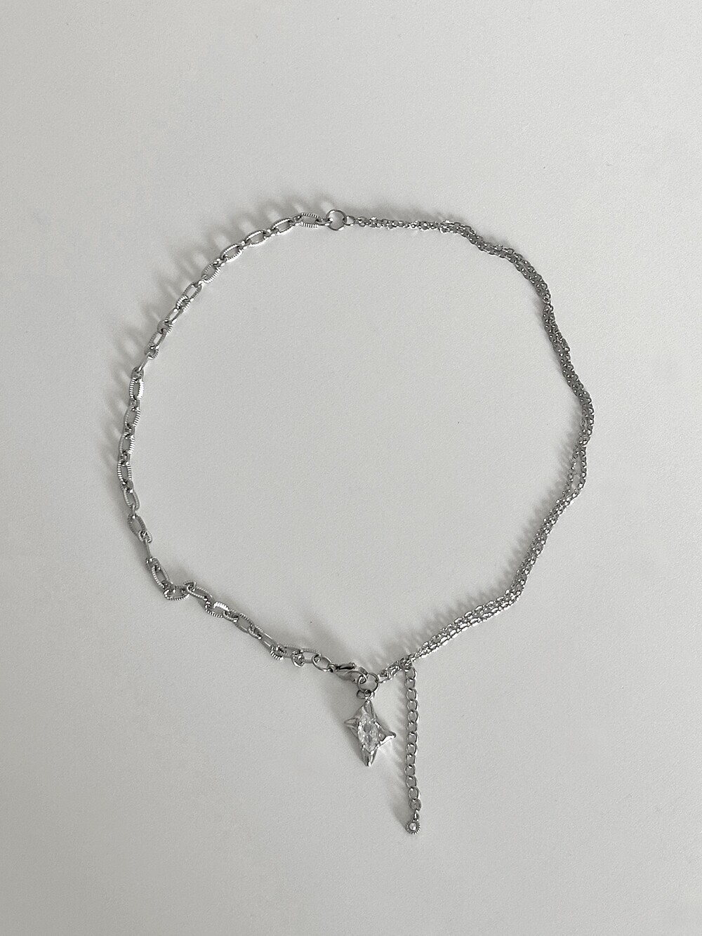 韓國限定🇰🇷 OFUSE 24 winter - cubic starlight necklace 星光 項鏈 項鍊 不鏽鋼材質 / 預購