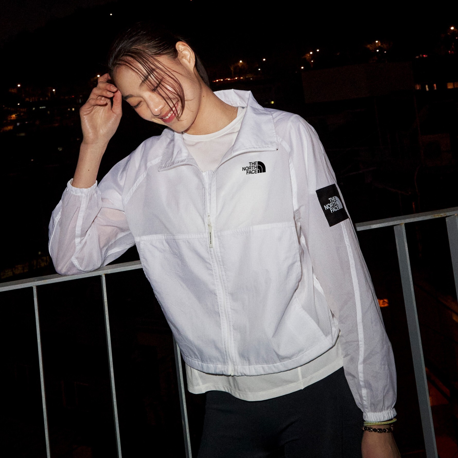 【代購】The North Face W'S OLEMA LT 輕量連帽夾克 SOMI 同款 NJ3LS39