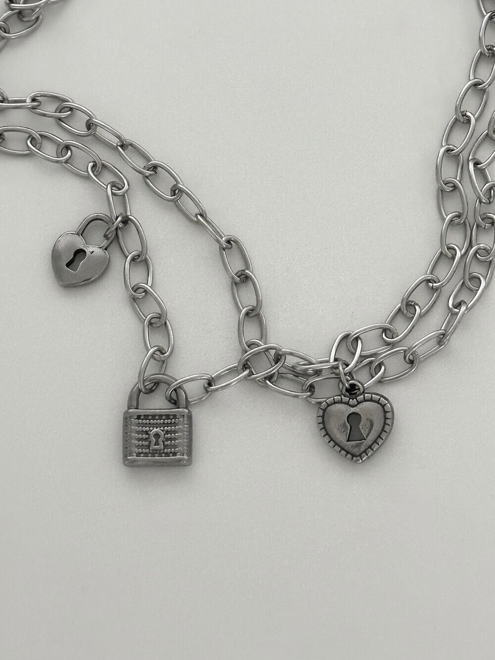 韓國限定🇰🇷 OFUSE 3 lock choker 愛心鎖 鎖頭 鎖骨鏈 鎖骨鍊 疉戴 雙層 項鍊 項鏈 不鏽鋼材質 / 預購