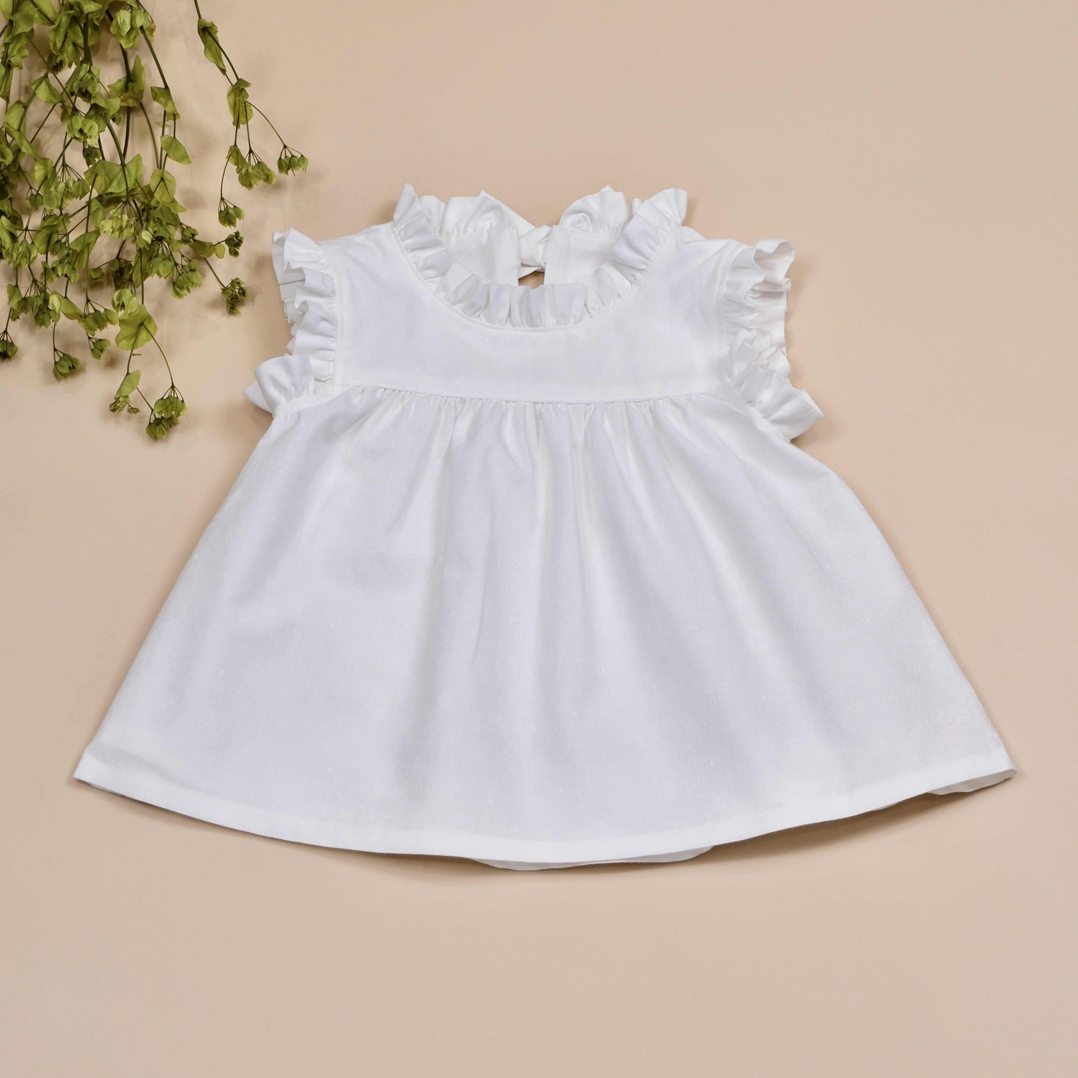 棉花甜系列 ✿ 花影純白 ‎✿ 手作女童立領荷葉無袖上衣