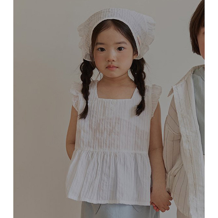 正韓夏lalaland 小童飛袖米白/碎花上衣