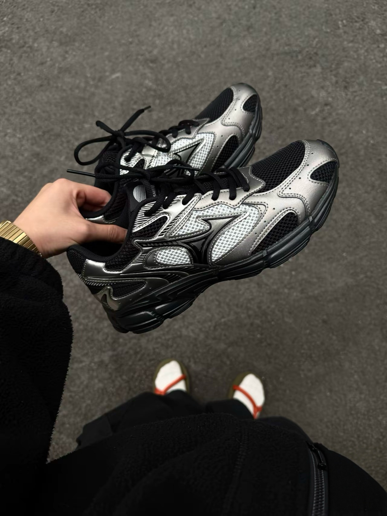 Mizuno Speed 2K 千禧黑馬 黑銀 復古機能 男女同款 D1GH252908
