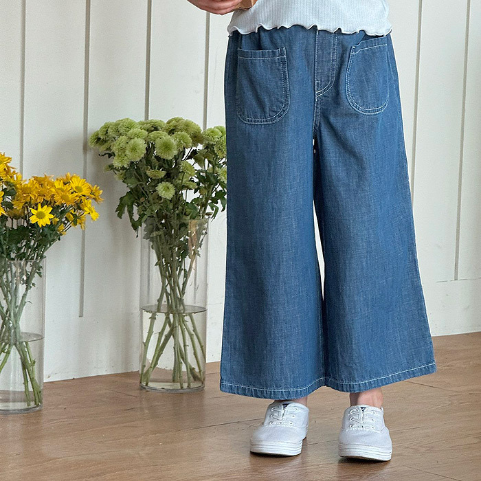 正韓夏NINIBELLO 兩色俐落直筒牛仔褲