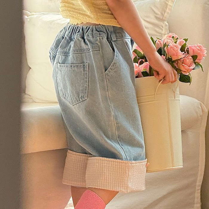 正韓夏NINIBELLO 兩色愛心俐落牛仔短褲