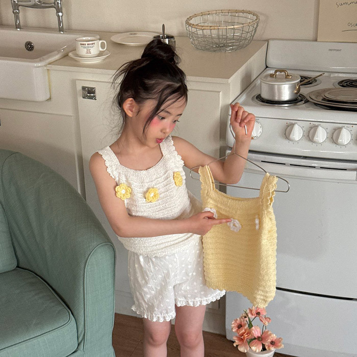 正韓夏NINIBELLO 兩色毛線花朵背心