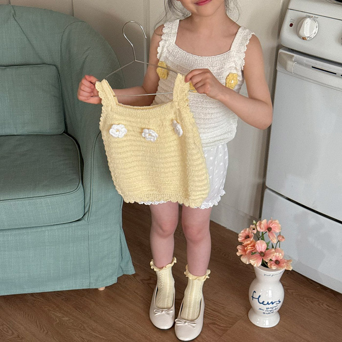 正韓夏NINIBELLO 兩色毛線花朵背心