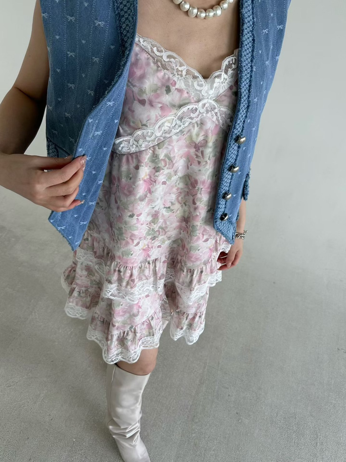 花朵蕾絲吊帶蛋糕洋裝