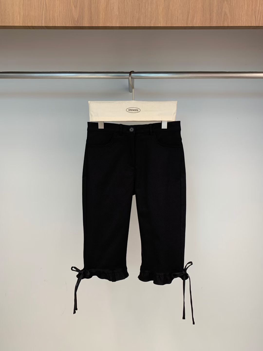 OM6056 木耳邊綁帶五分褲