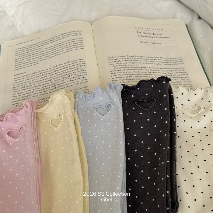 正韓夏NINIBELLO 五色點點鏤空愛心中筒襪