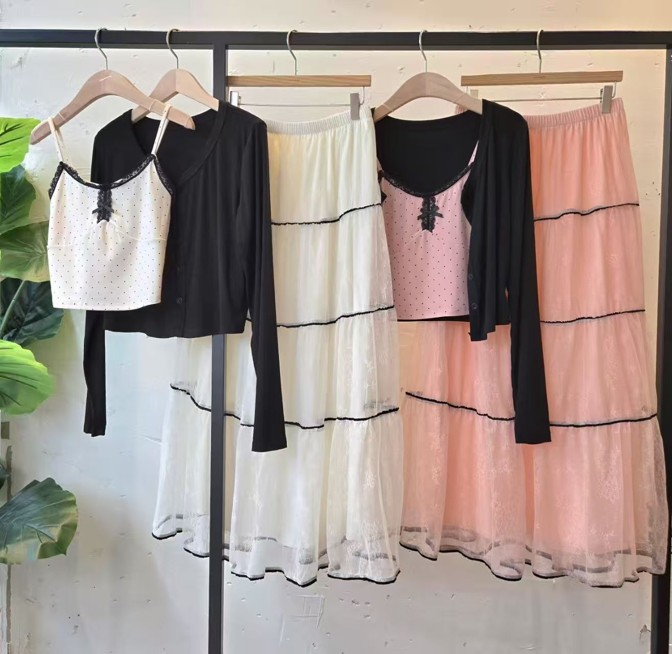 HP6006 日系點點吊帶蕾絲半裙3件套