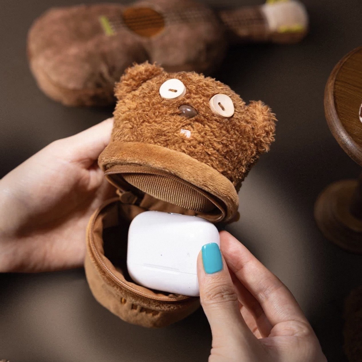 TIM熊 毛絨耳機包 零錢包 環球正版授權 小小兵BOB 玩具熊