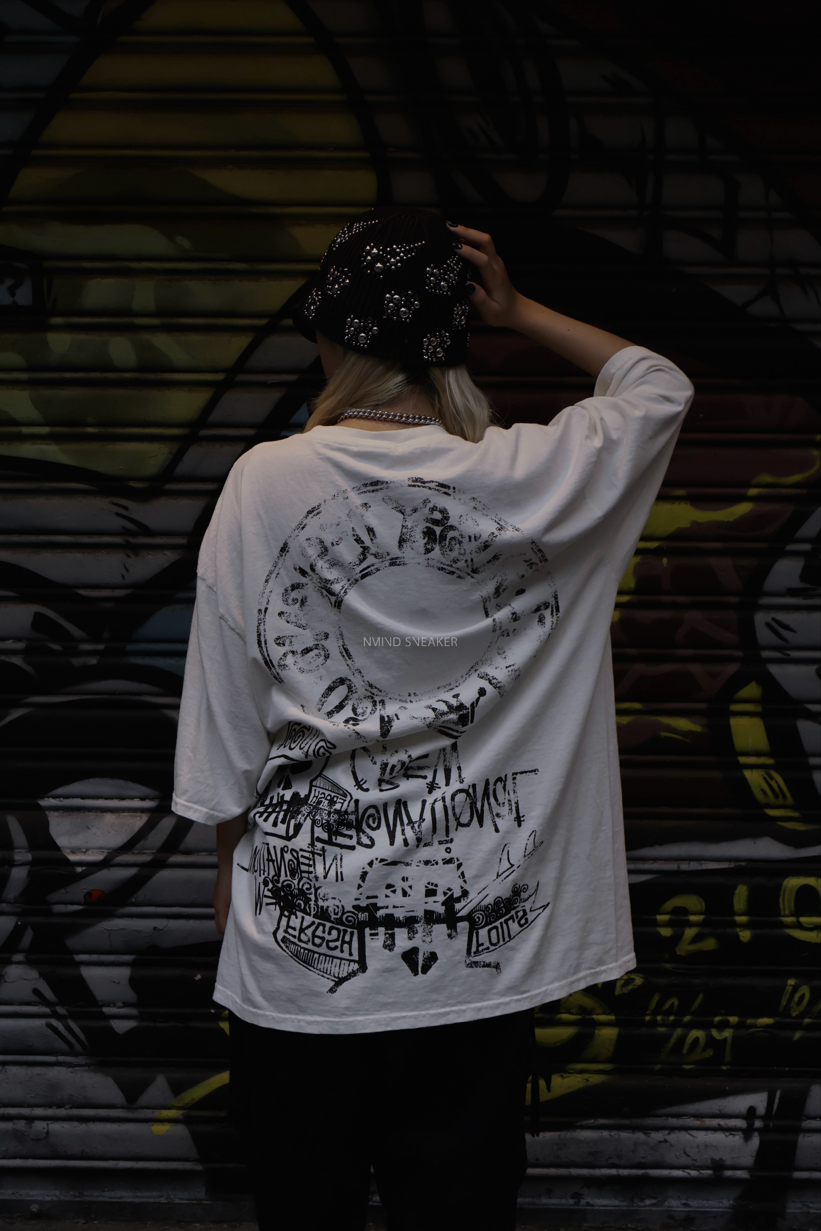 <快速出貨> STUSSY SKULLS TEE PIGMENT DYED 骷髏水洗短踢 黑/白