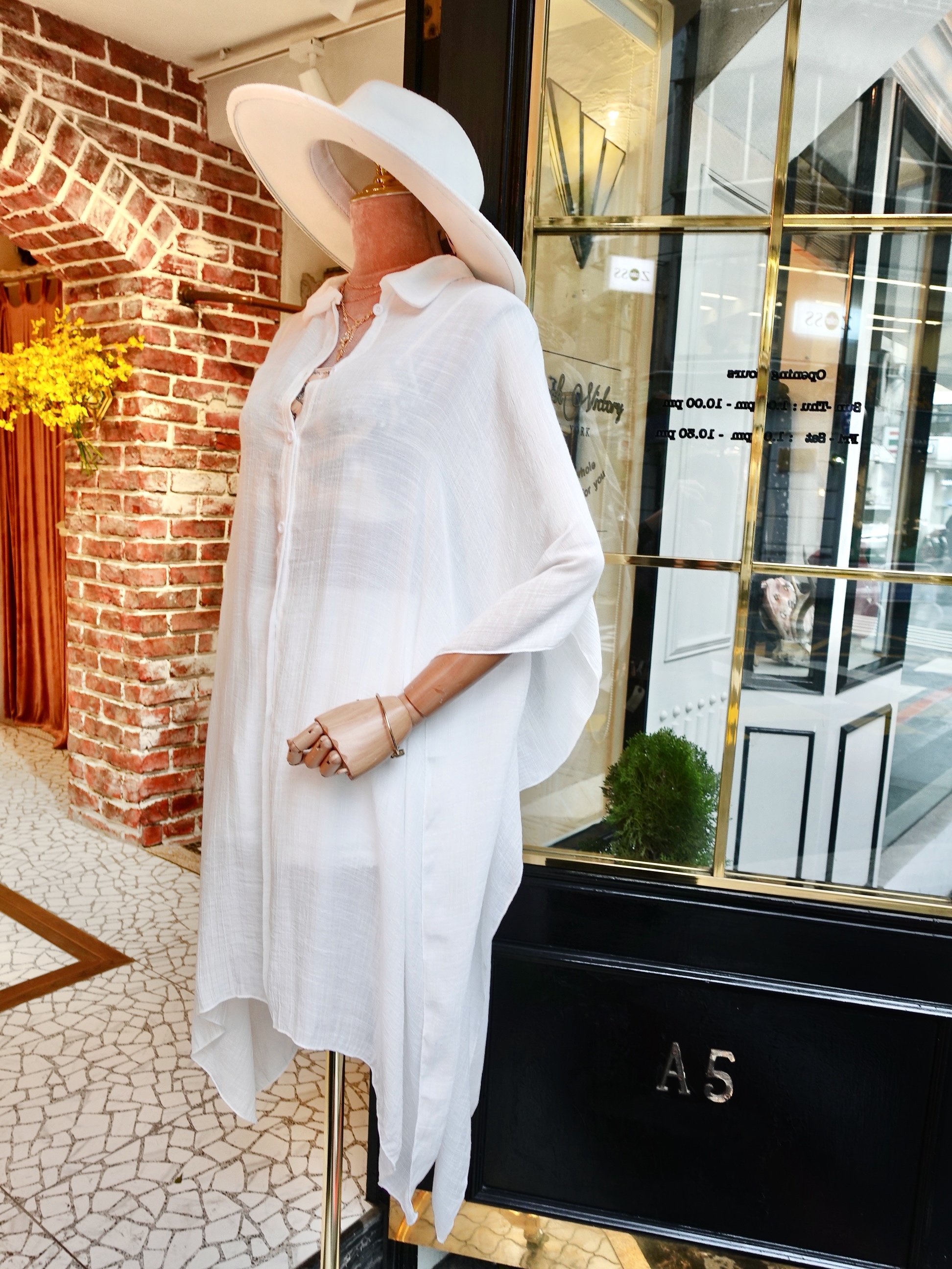 White Beach白色雪紡紗襯衫長罩衫