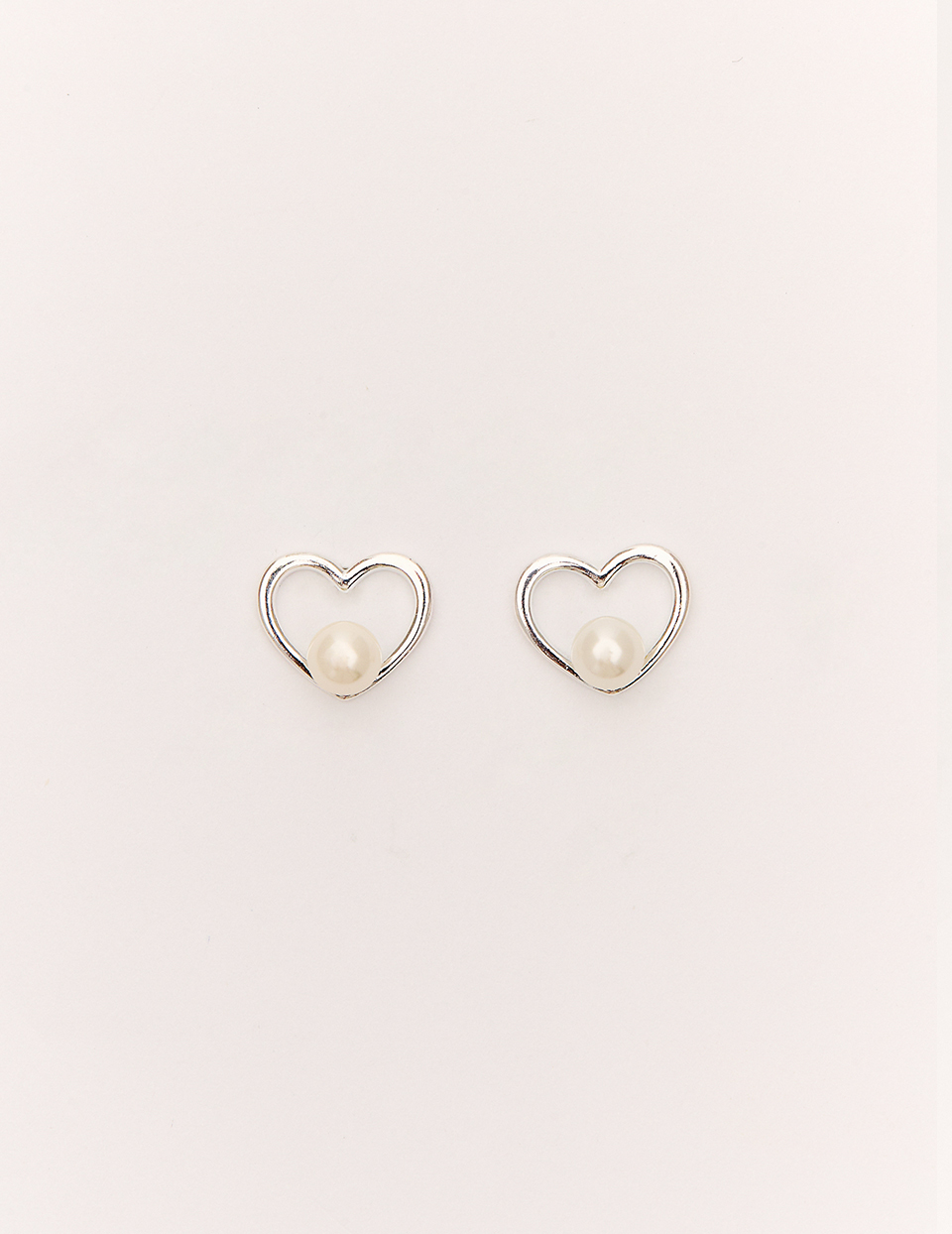 【925純銀】心語鏤空珍珠。針式耳環(銀)