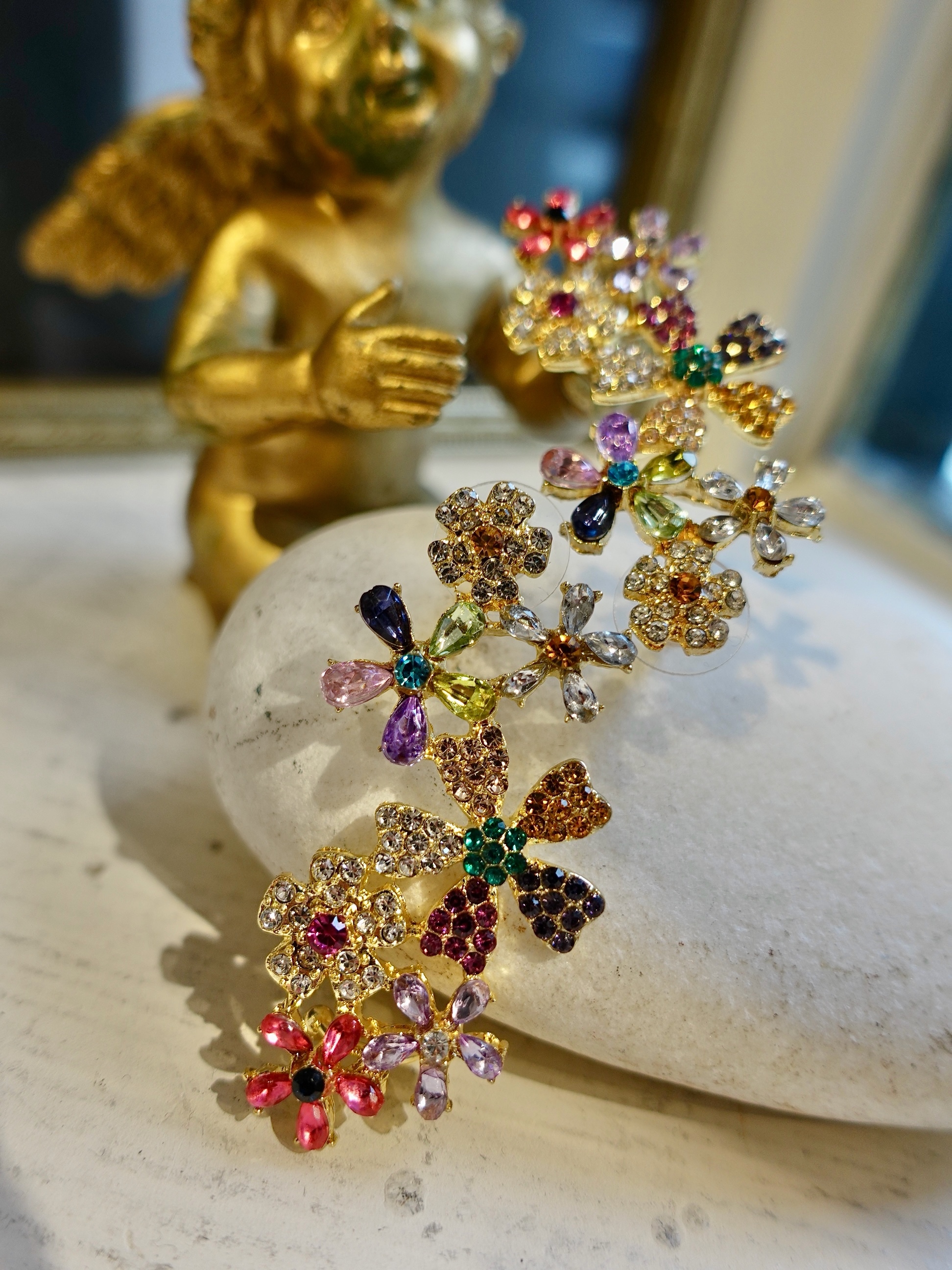 Bloom Night彩色花卉耳環