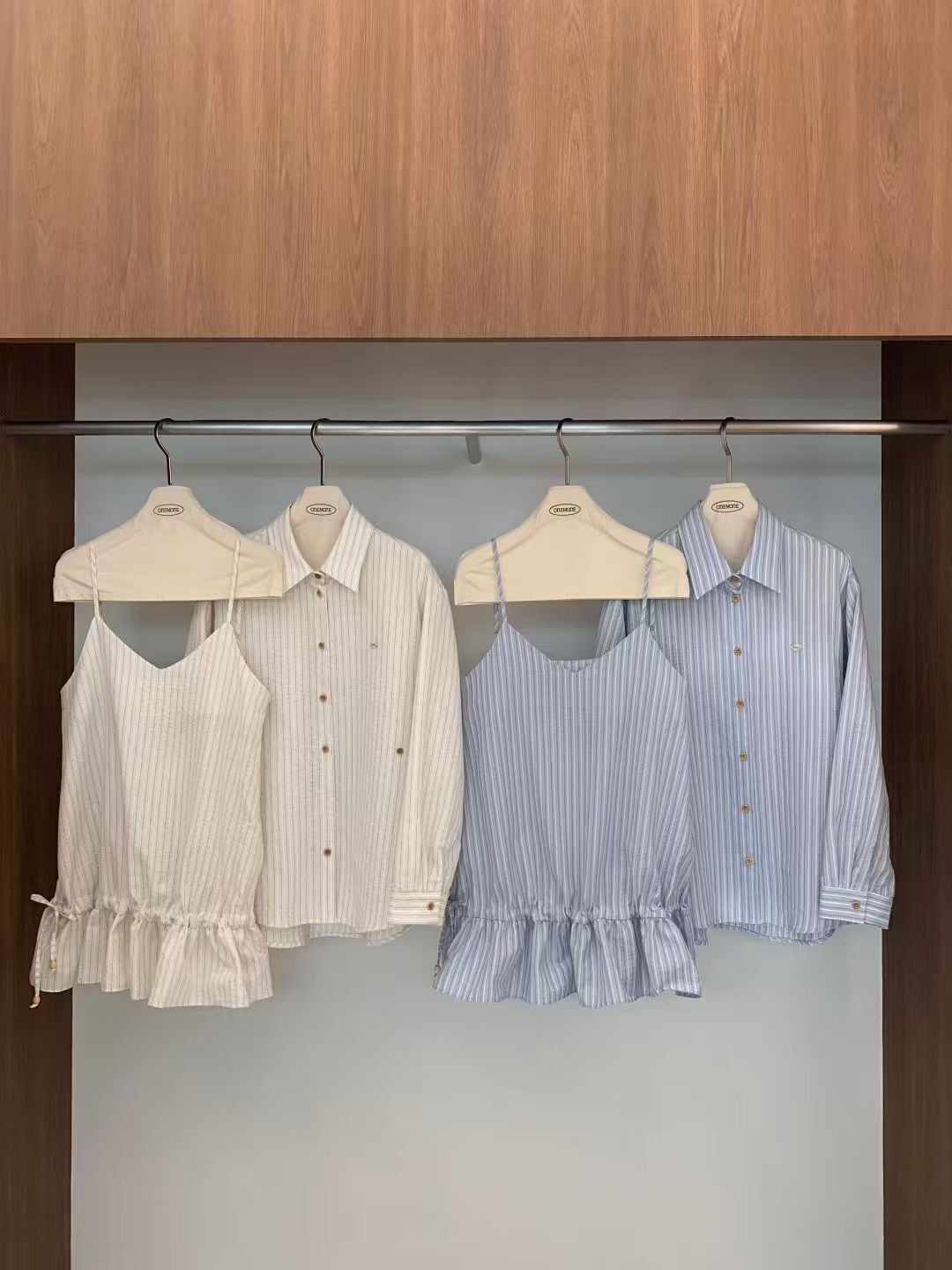 OM6035 條紋不規則鈕扣襯衫