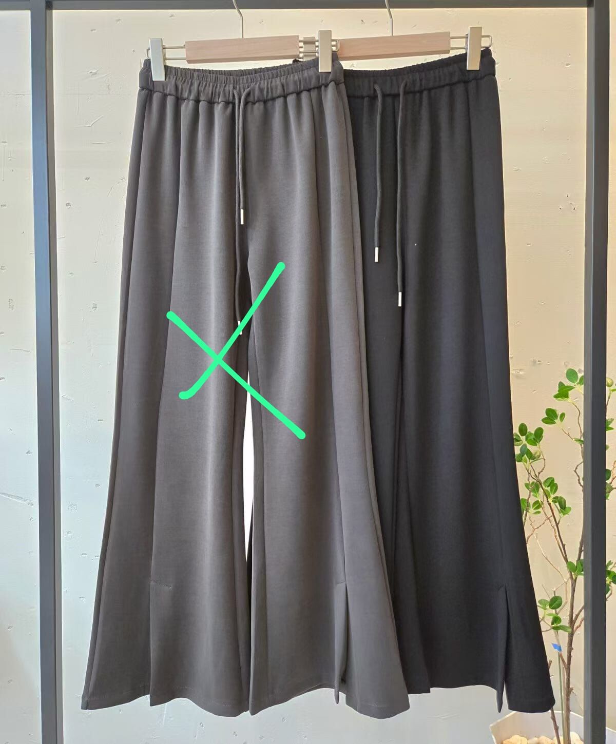 HP6035 黑色側開叉抽繩喇叭褲