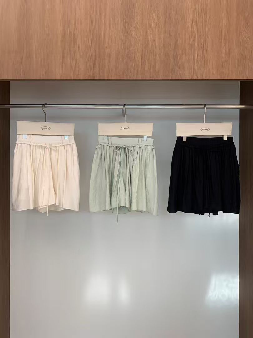 OM6040 芭蕾風短傘裙